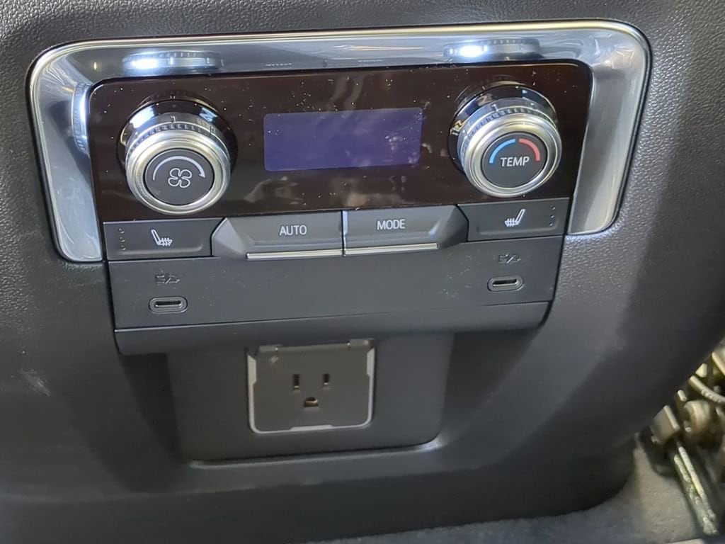 2026 GMC Yukon XL Denali - Photo 21