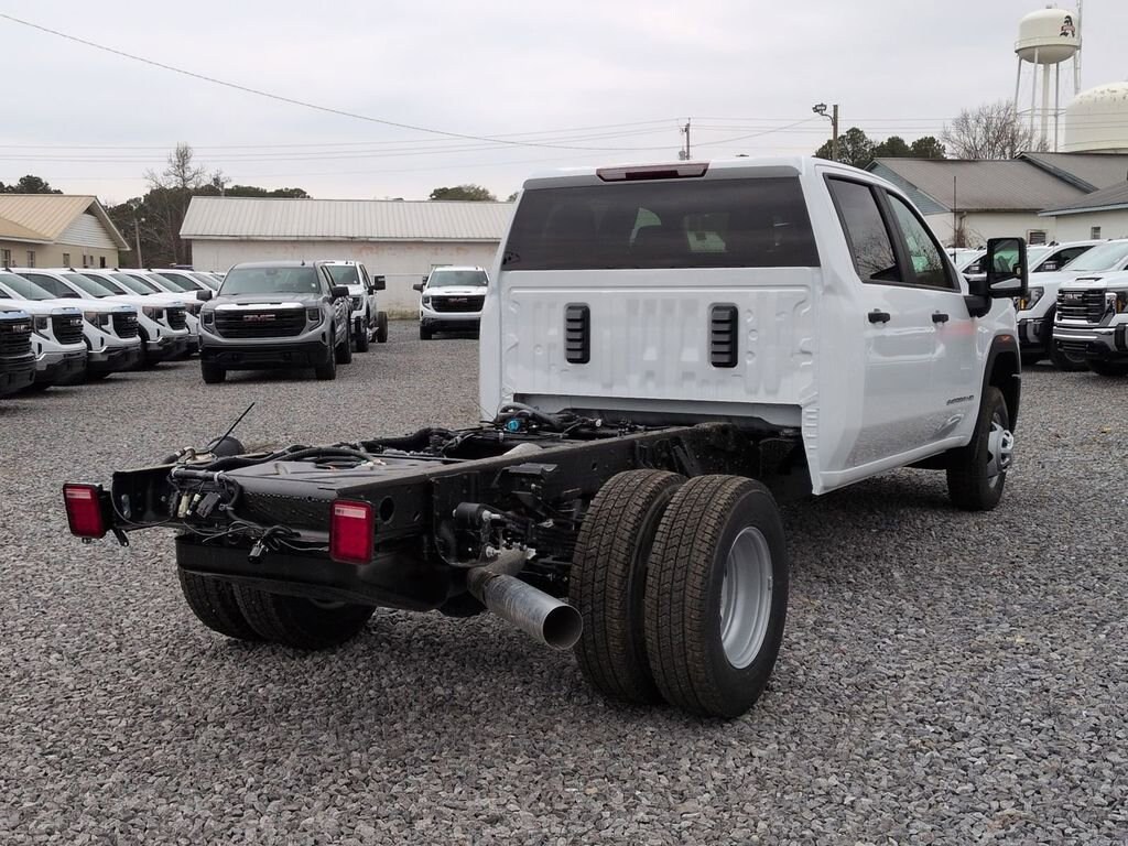 New 2026 GMC Sierra 3500 HD Chassis Cab Pro Truck