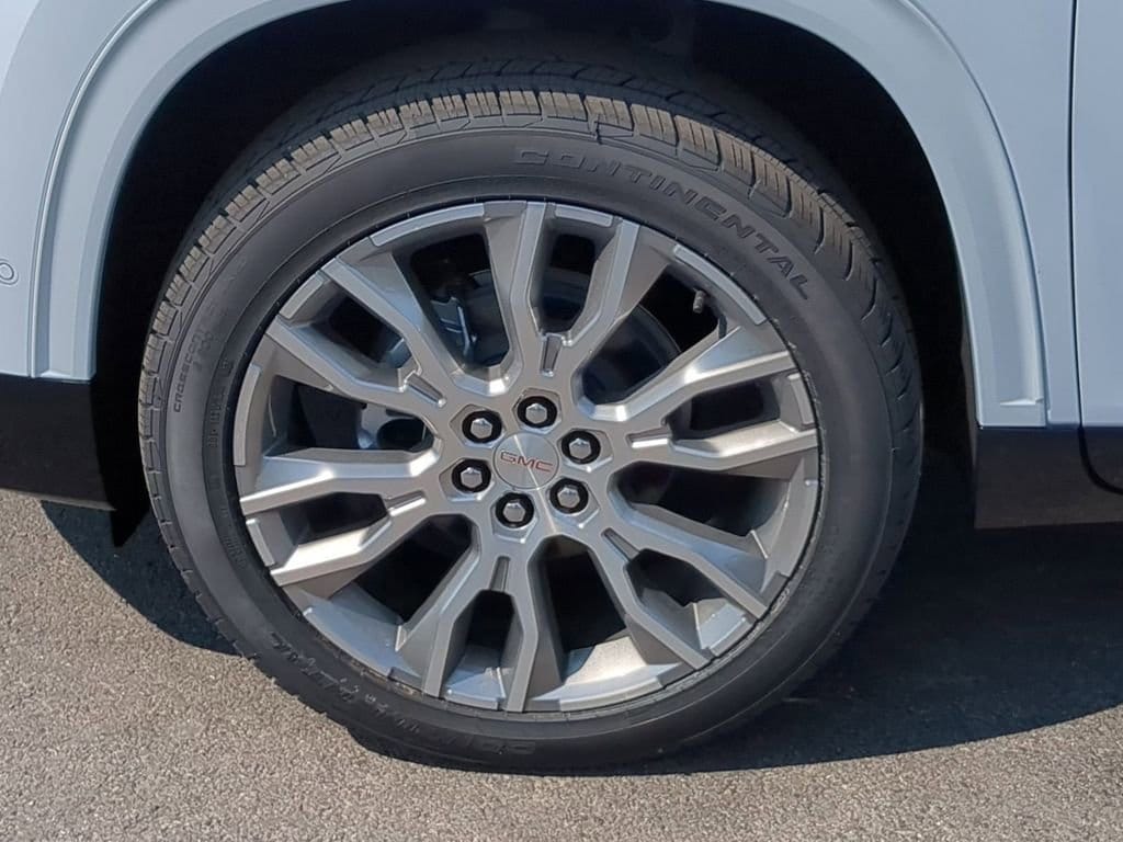 2026 GMC Acadia Denali - Photo 33