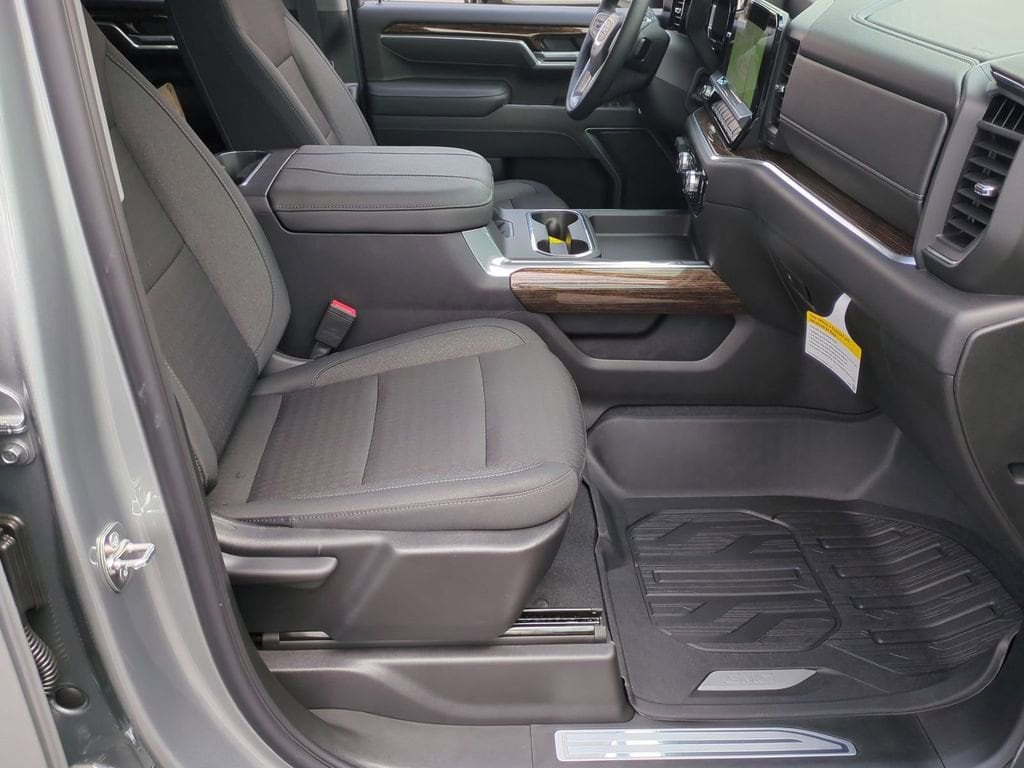 2026 GMC Sierra 3500HD SLE - Photo 25