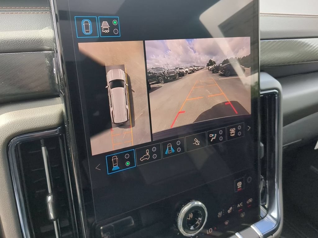 2026 GMC Yukon XL AT4 - Photo 14