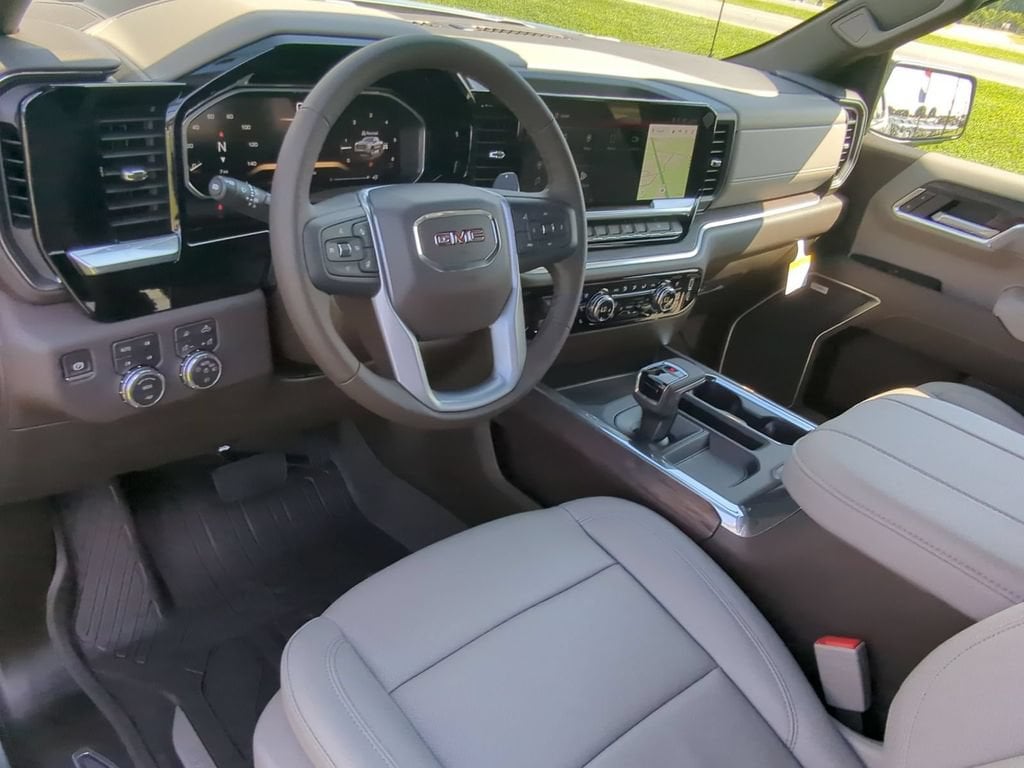 2026 GMC Sierra 1500 SLT - Photo 9