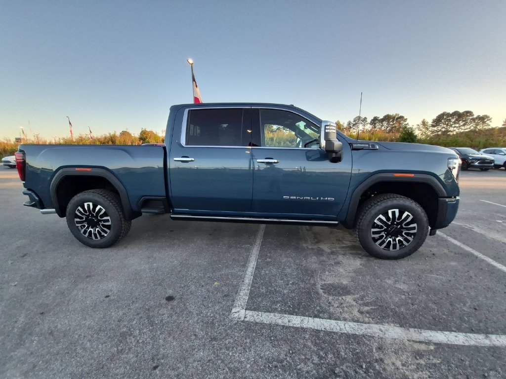 New 2026 GMC Sierra 2500 HD Denali Ultimate Truck New 2026 GMC Sierra 2500 HD Denali Ultimate Truck — photo 2 of 4