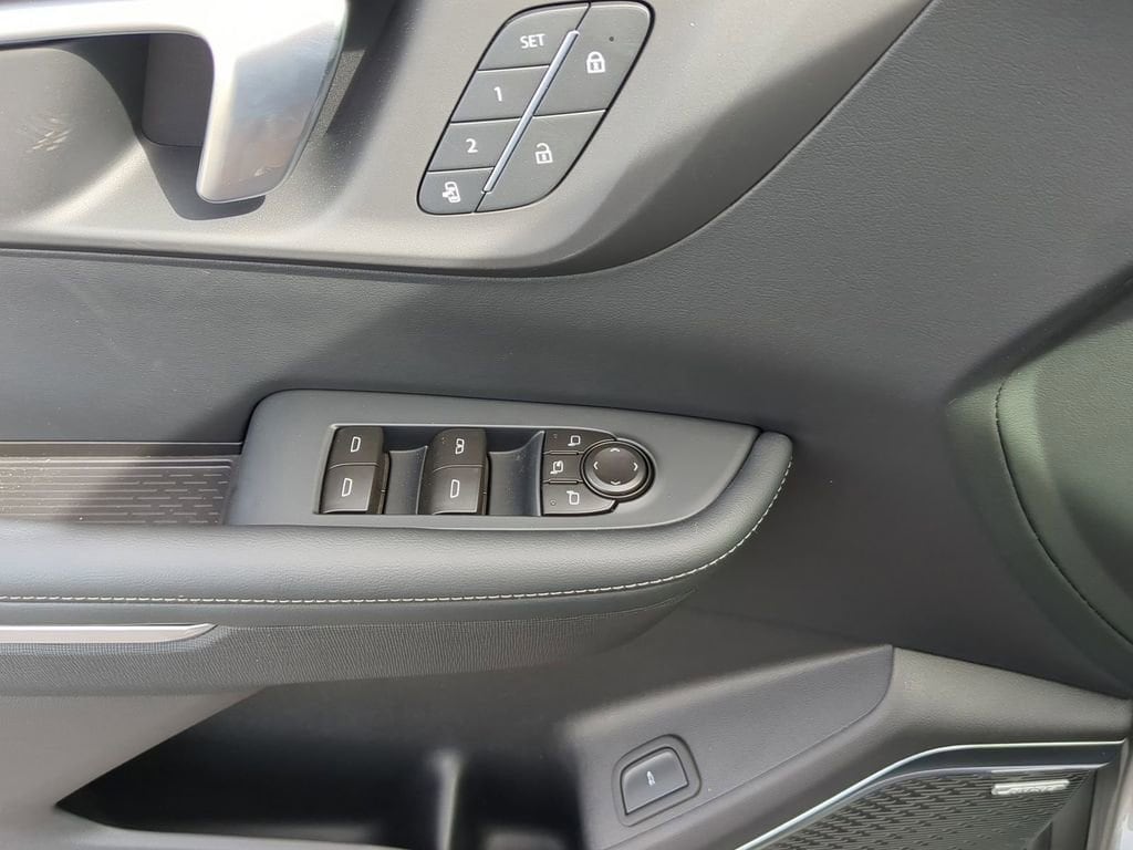 2026 Buick Enclave Preferred - Photo 23