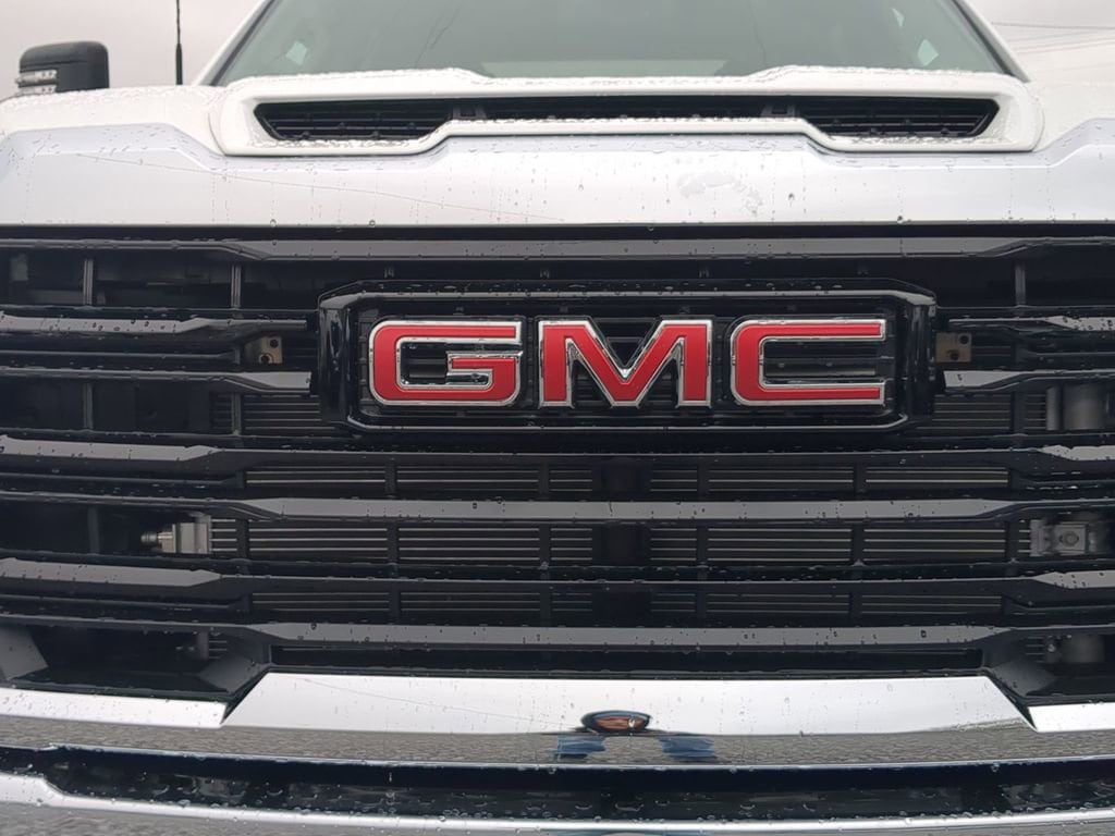 2026 GMC Sierra 3500 Chassis Cab Pro - Photo 28