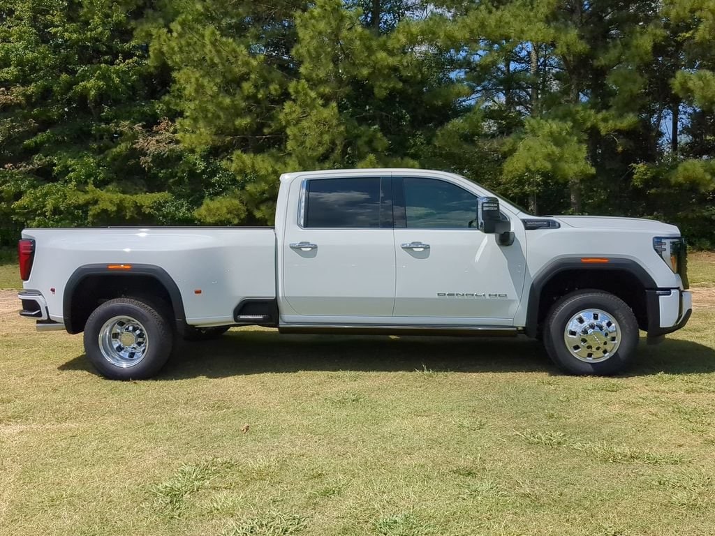 New 2026 GMC Sierra 3500 HD Denali Ultimate DRW Truck