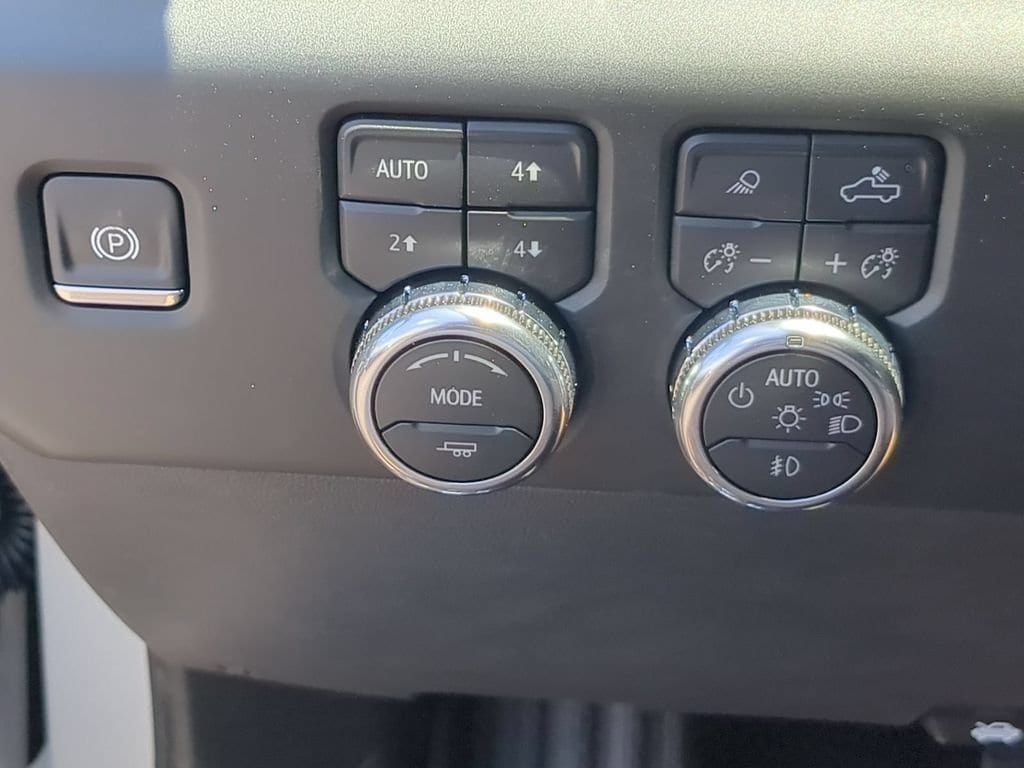 2026 GMC Sierra 1500 AT4X - Photo 17