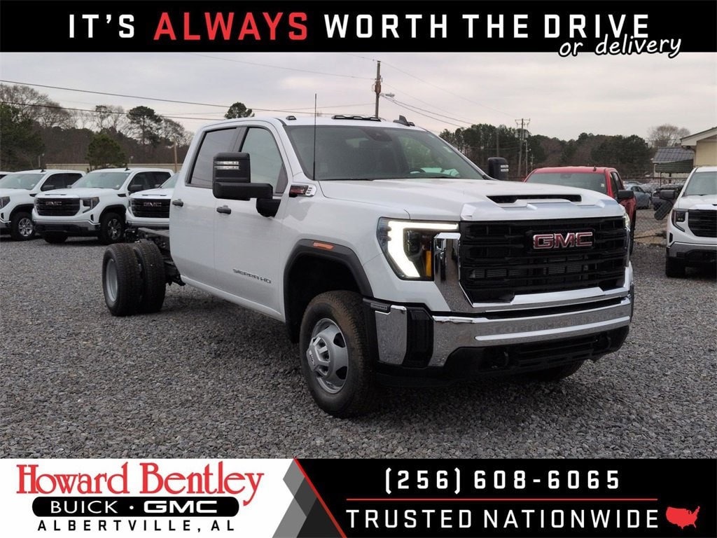 2026 GMC Sierra 3500 Chassis Cab Pro's photo