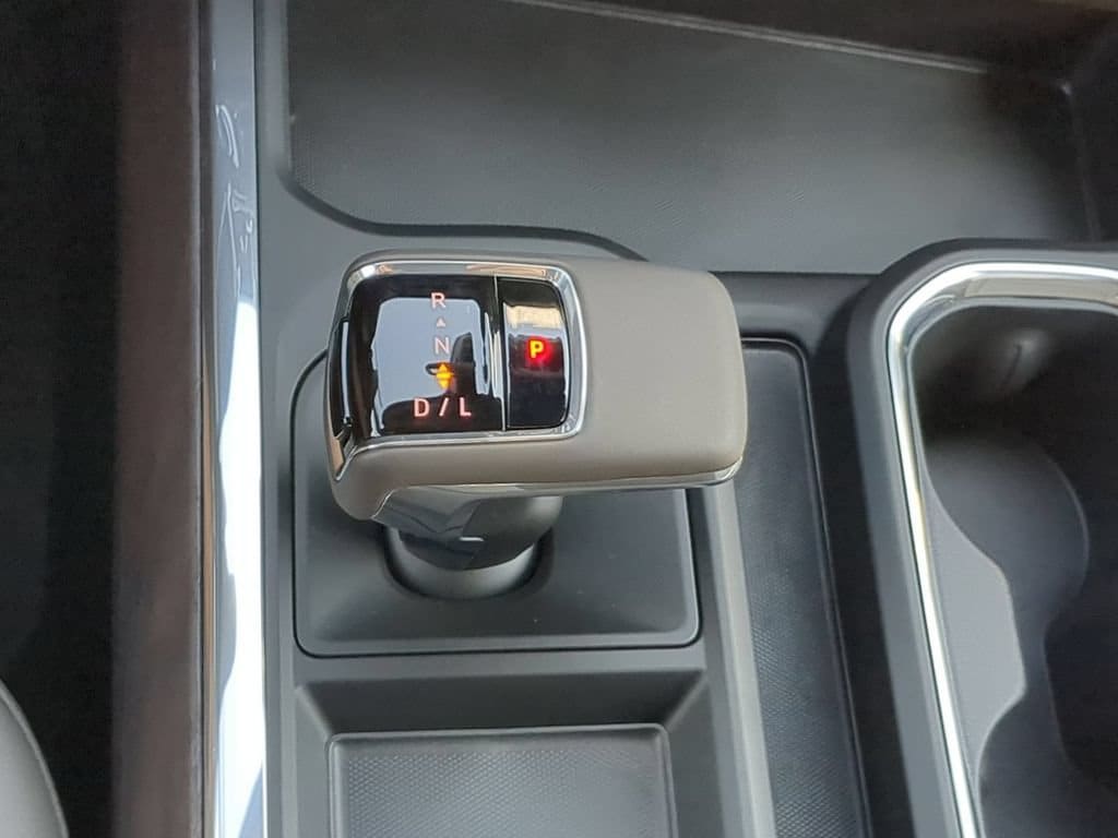 2026 GMC Sierra 1500 SLT - Photo 15