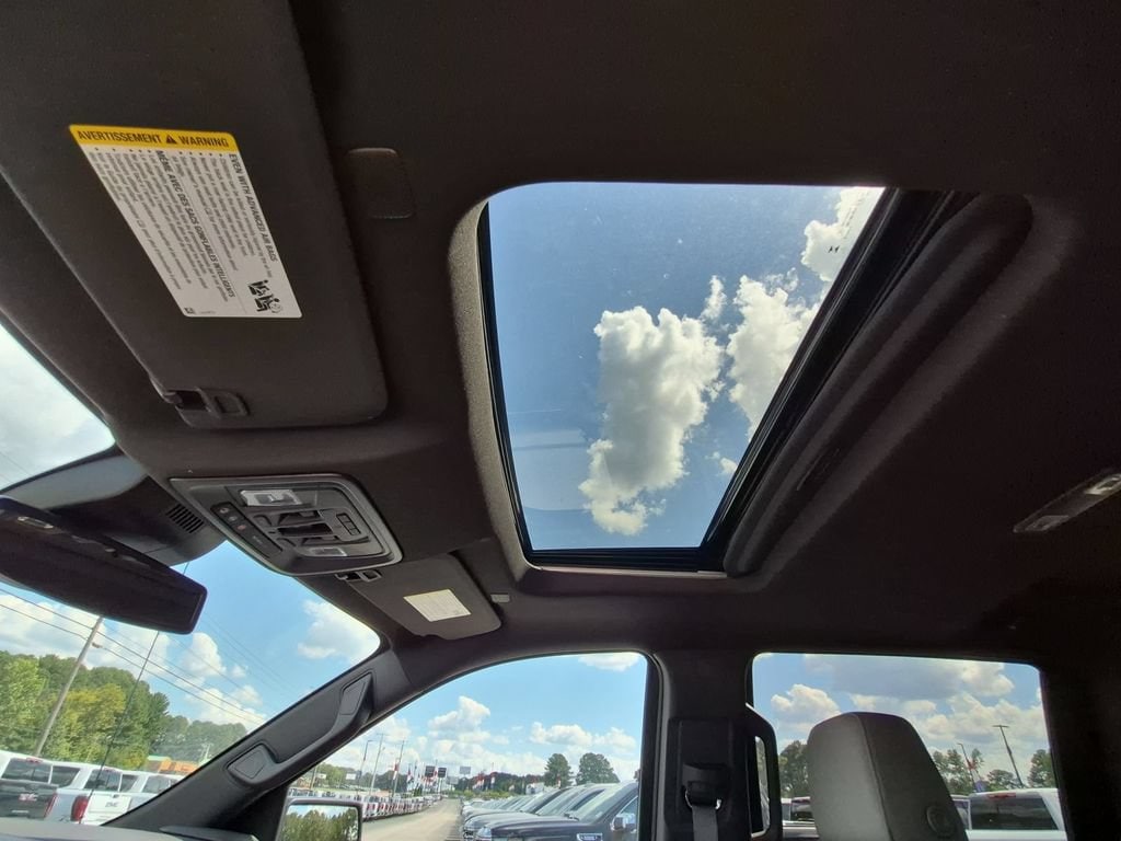 2026 GMC Sierra 1500 SLT - Photo 18