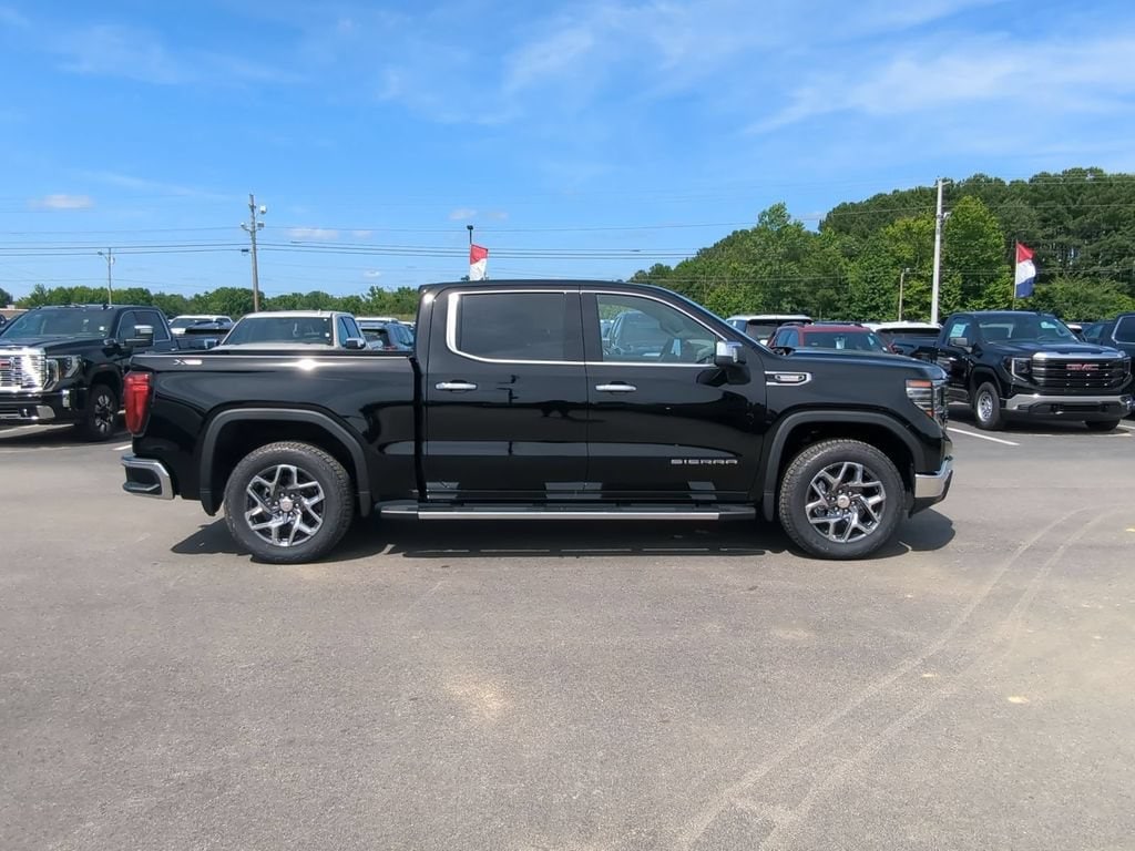 2026 GMC Sierra 1500 SLT - Photo 2