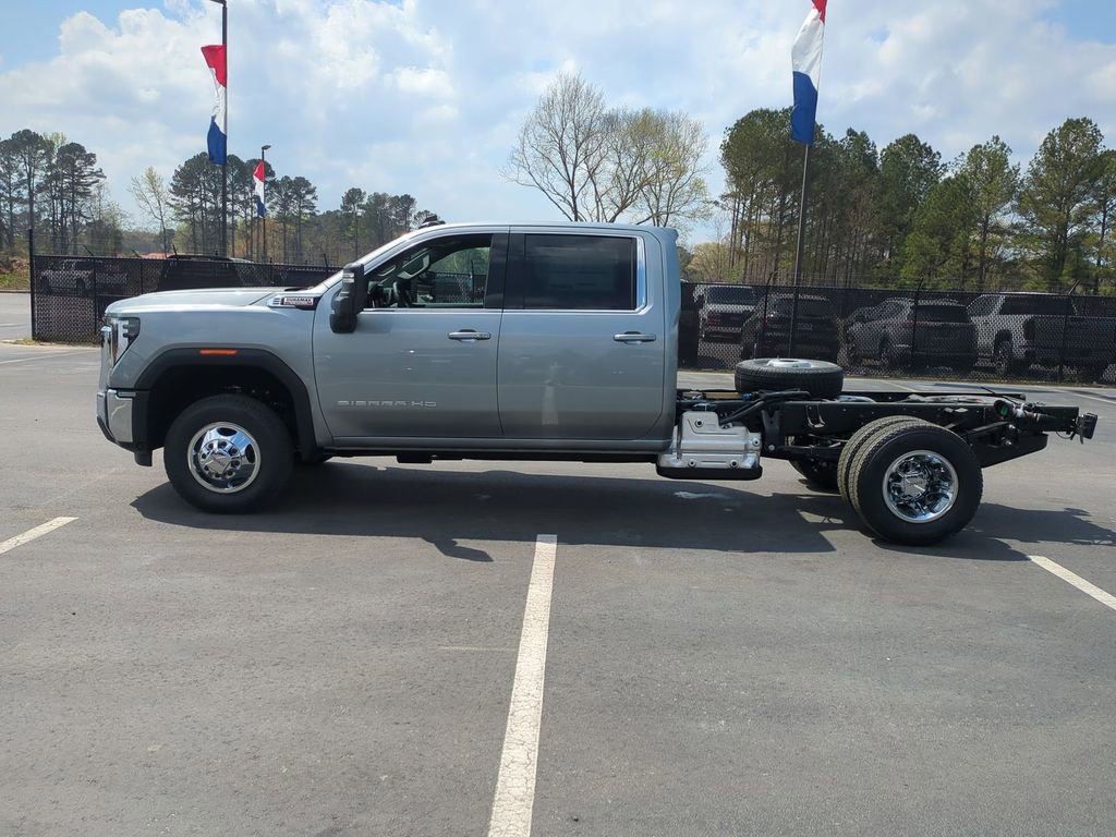 2026 GMC Sierra 3500HD SLE - Photo 6
