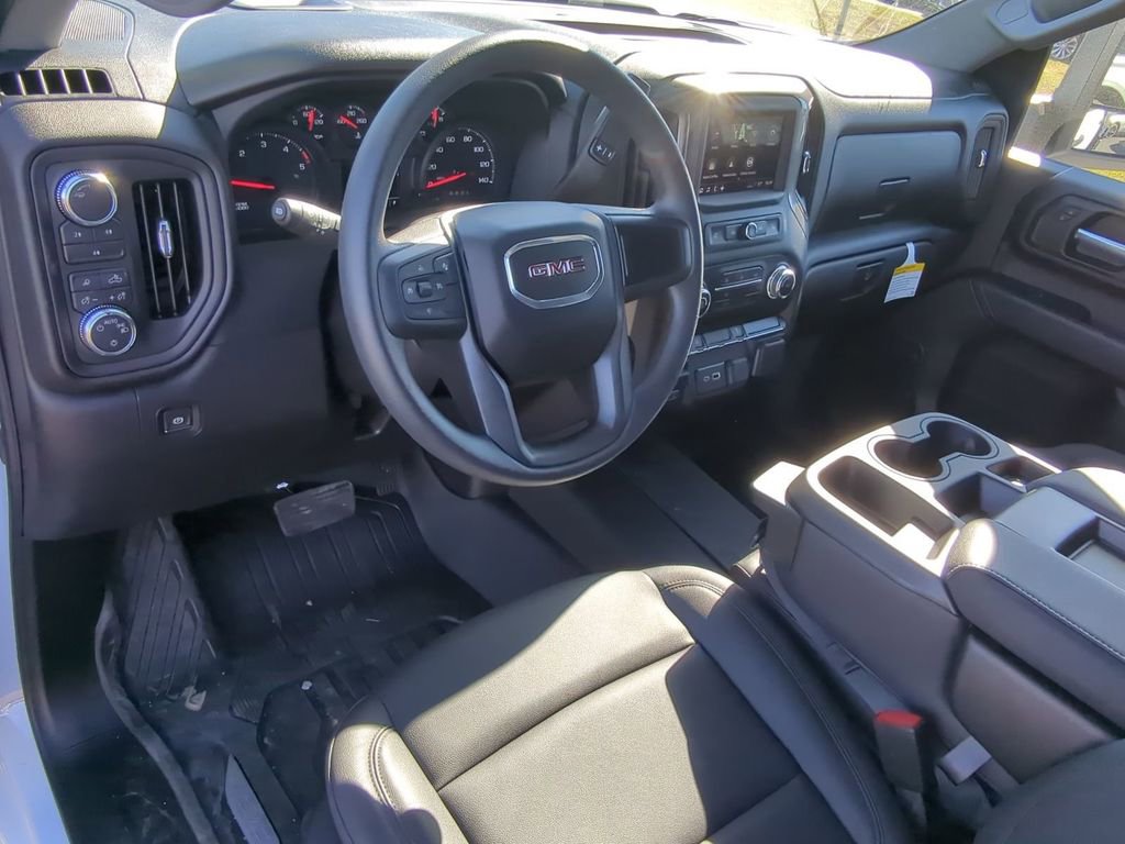 2026 GMC Sierra 3500 Chassis Cab Pro - Photo 9
