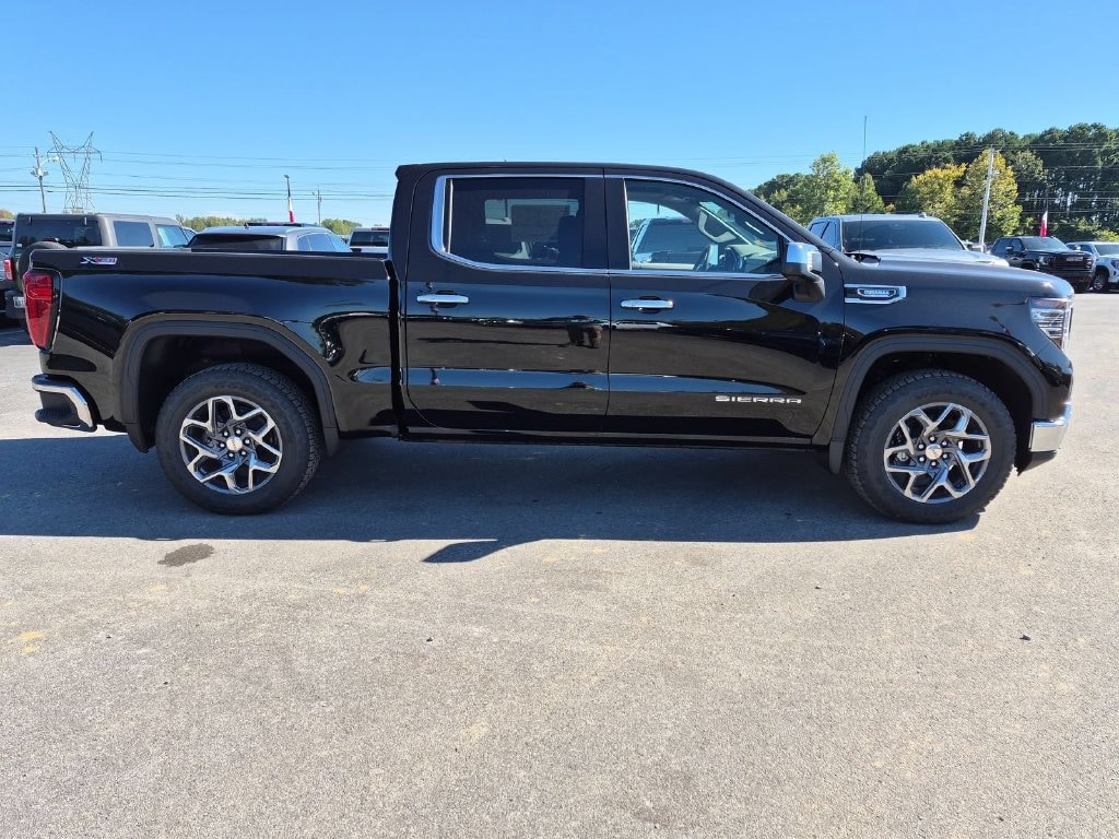 New 2026 GMC Sierra 1500 SLT Truck — photo 2 of 4