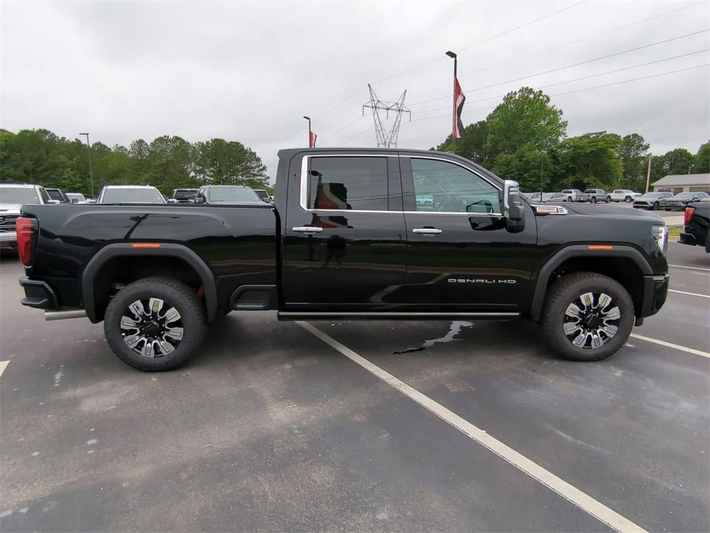 2025 Gmc Sierra 2500 HD Denali photo 2