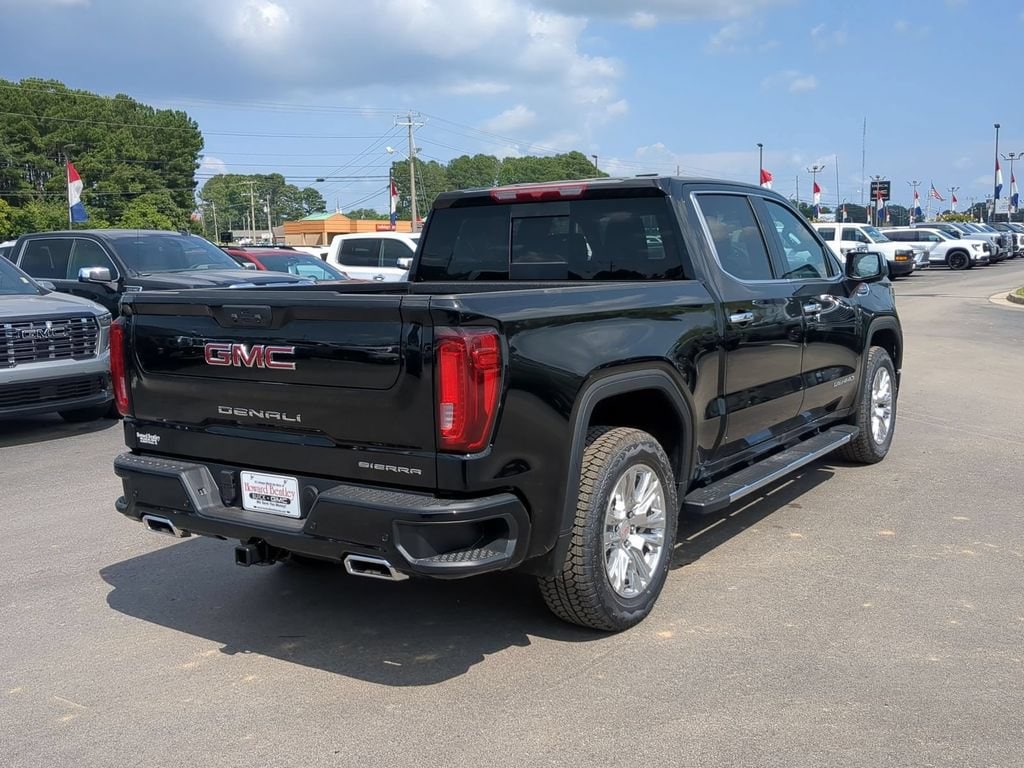 2026 GMC Sierra 1500 Denali - Photo 3