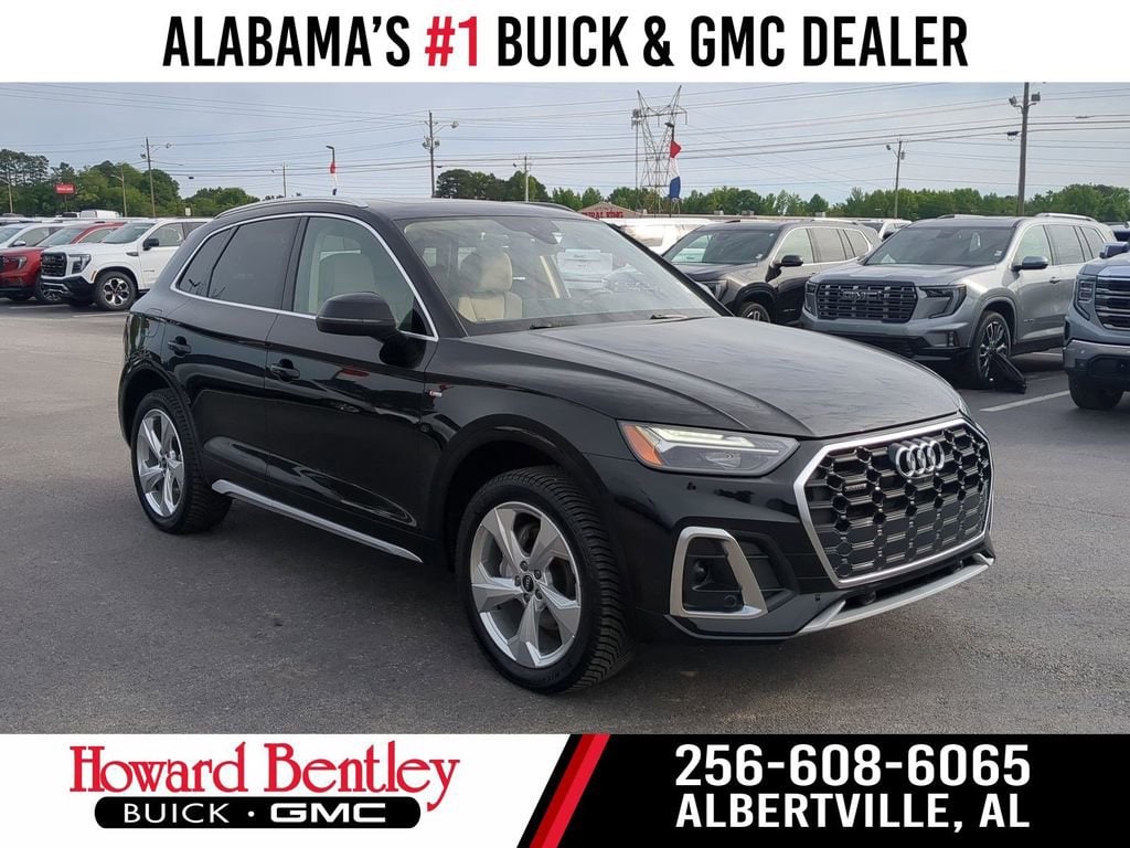 2022 Audi Q5 45 Premium Plus's photo