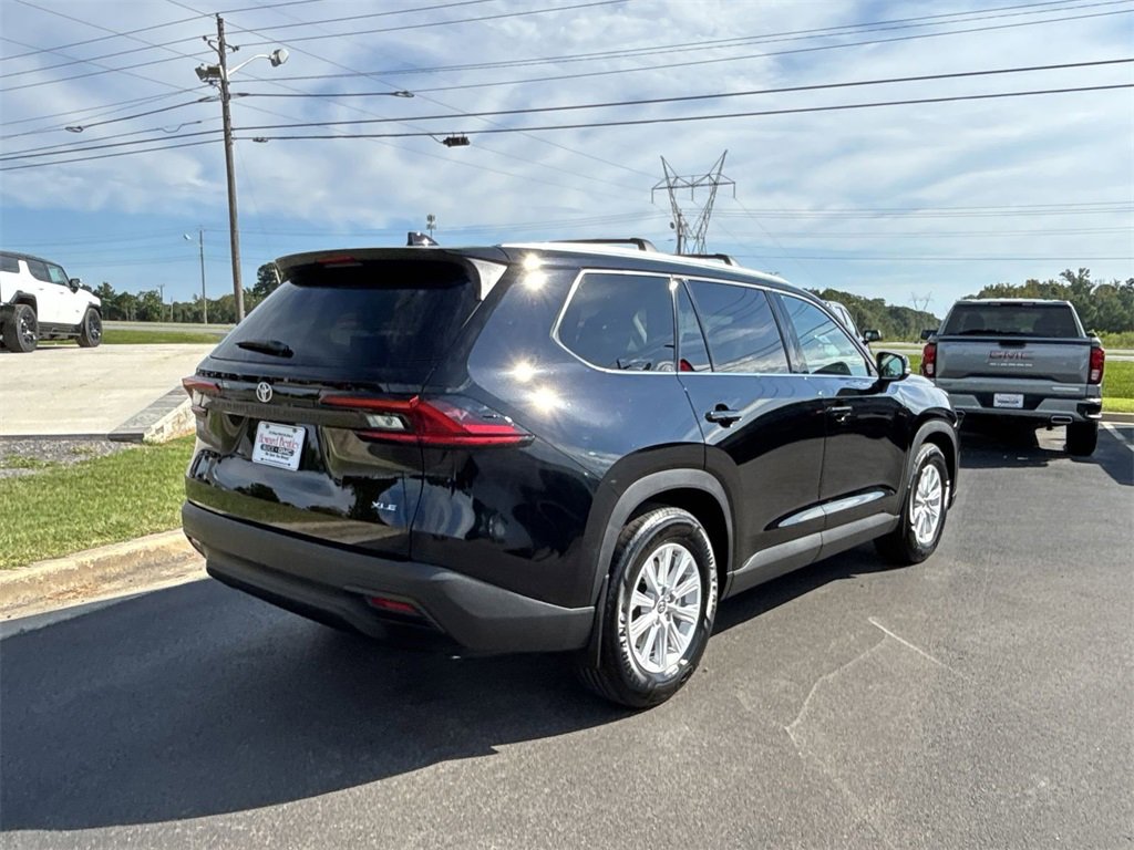 2025 Toyota Grand Highlander XLE photo 3
