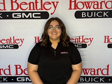 Staff member Gabby Mendez from ID_b8a6b8fddc8c