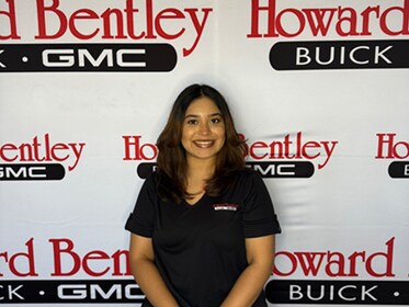 Staff member Catia Rosales from ID_b8a6b8fddc8c