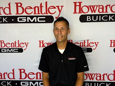 Staff member Shannon Saylors from ID_fcd4f6ba5464