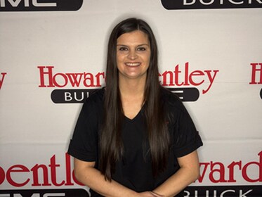 Staff member LaShonda Roebuck from ID_0f7a0d5d8d5a