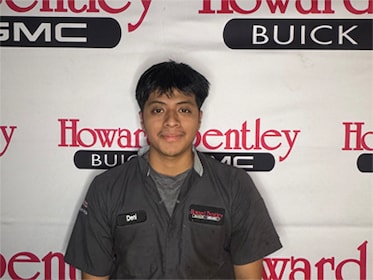 Staff member Deni Lucas from ID_a5084bc4c460