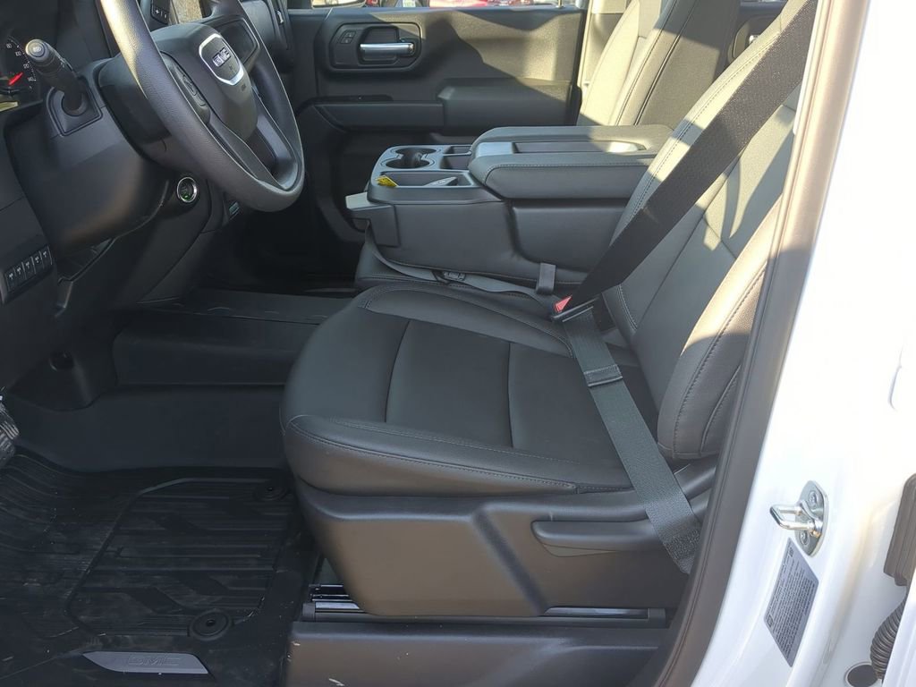 2026 GMC Sierra 3500 Chassis Cab Pro - Photo 16