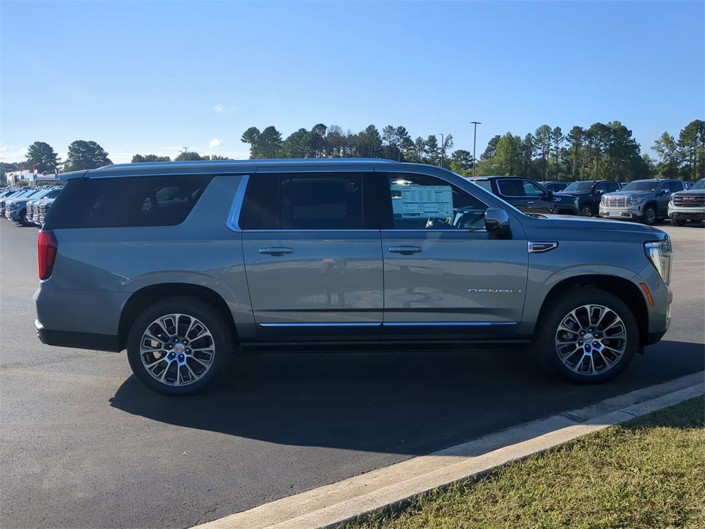 2026 Gmc Yukon XL Denali photo 2