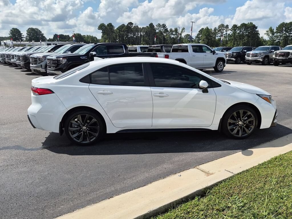 Used 2026 Toyota Corolla SE Sedan