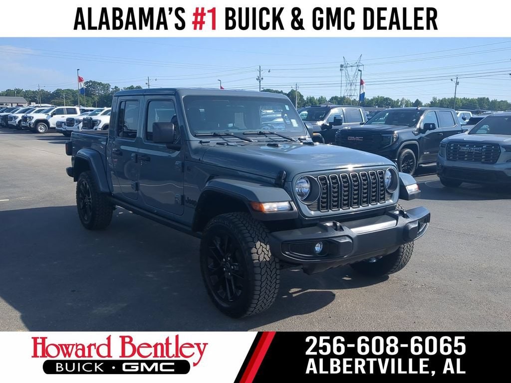 Used 2025 Jeep Gladiator Nighthawk Truck