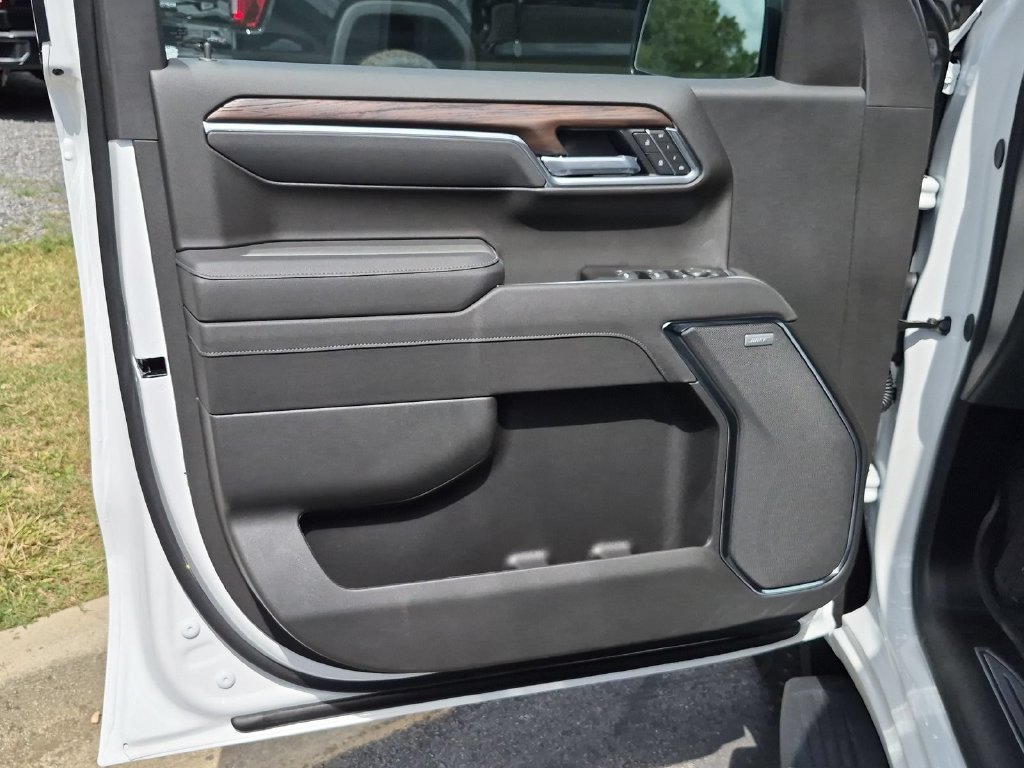 2026 GMC Sierra 1500 SLT - Photo 22