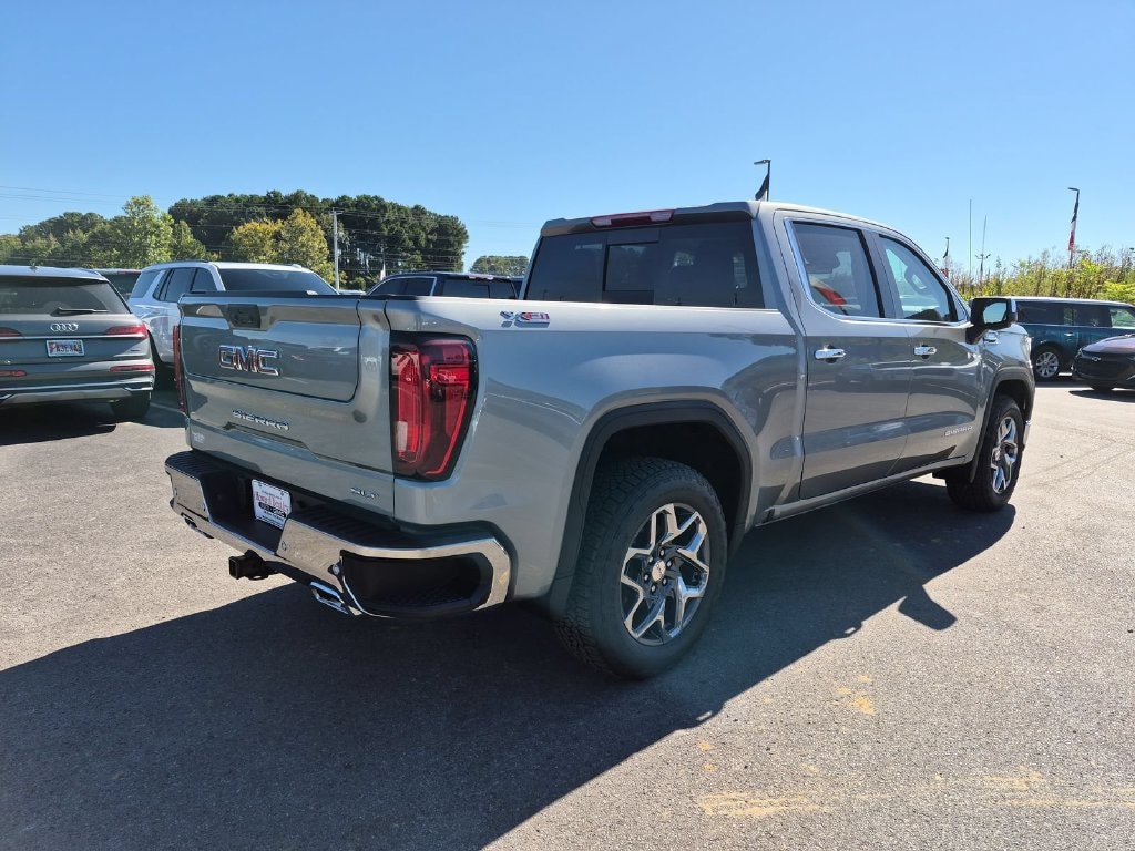 New 2026 GMC Sierra 1500 SLT Truck — photo 3 of 4