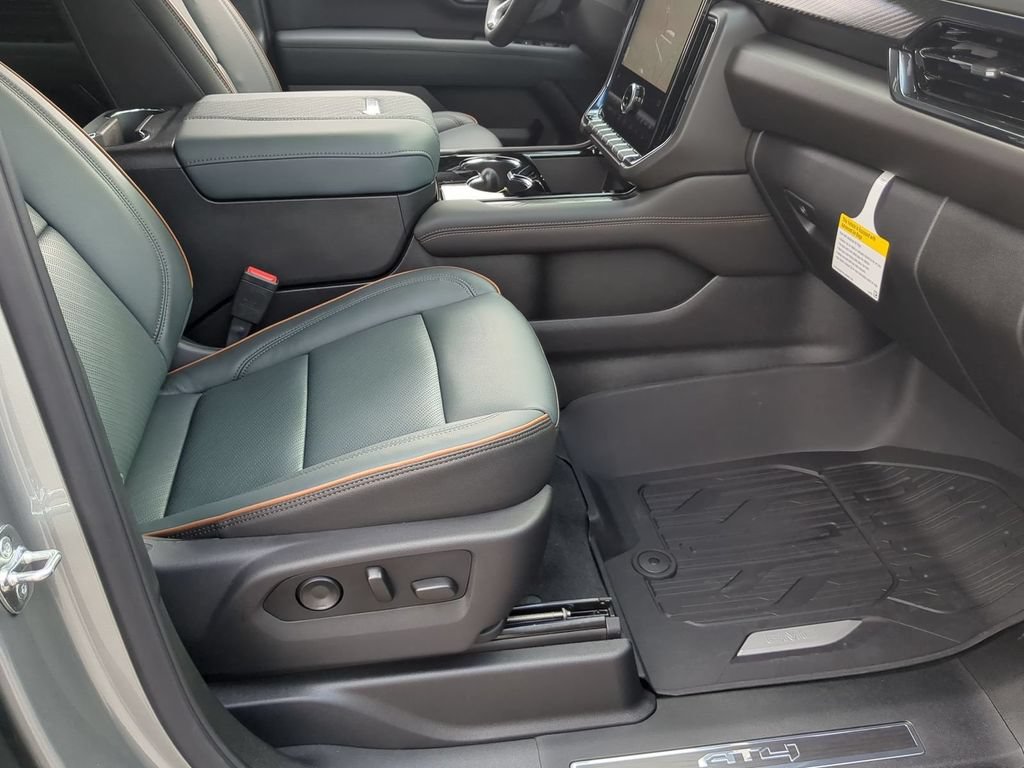 2026 GMC Yukon XL AT4 - Photo 28