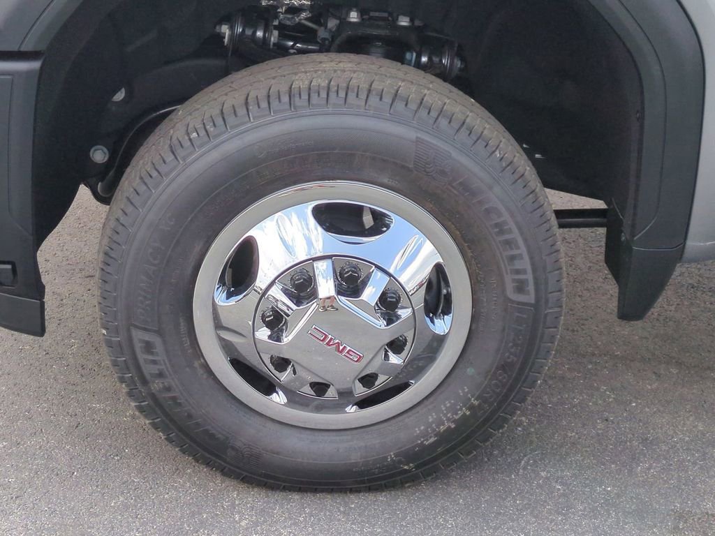 2026 GMC Sierra 3500HD SLE - Photo 30
