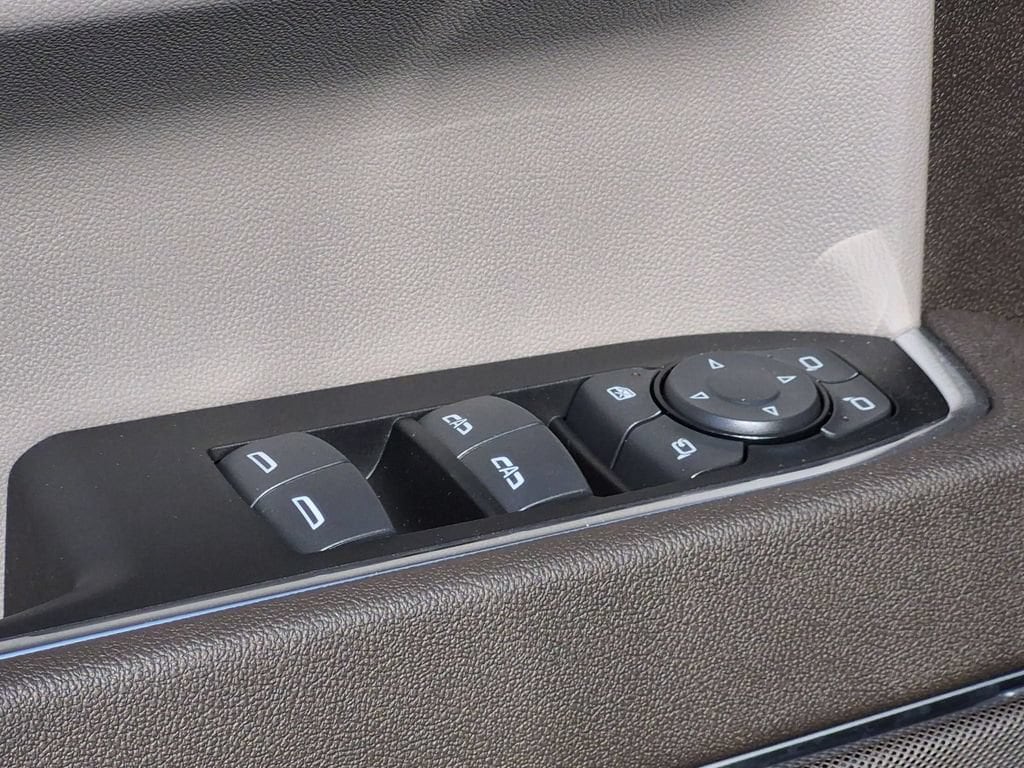 2026 GMC Sierra 1500 SLT - Photo 23