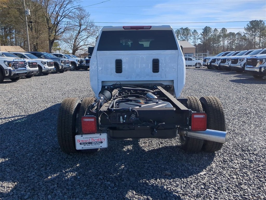 2026 Gmc Sierra 3500 HD Pro photo 4