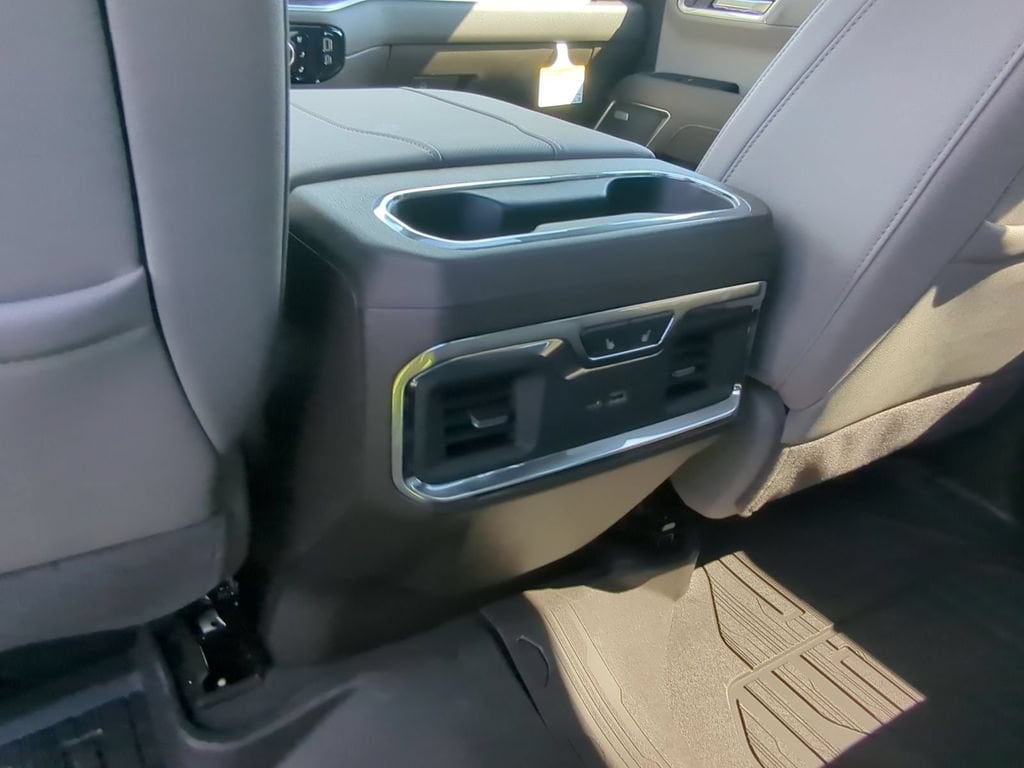 2026 GMC Sierra 1500 SLT - Photo 21