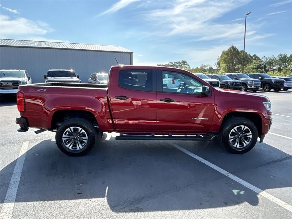 2022 Chevrolet Colorado Z71 photo 2