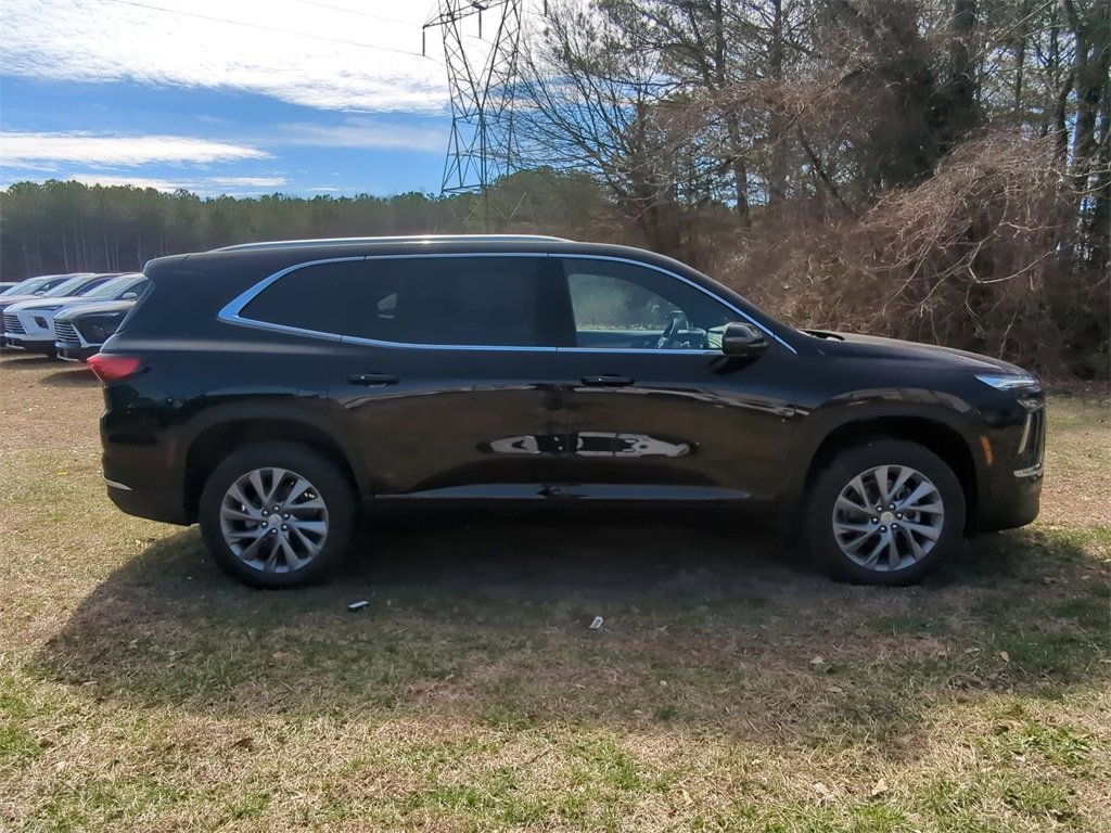 2025 Buick Enclave Preferred photo 2