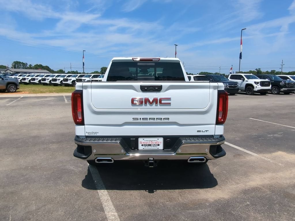 New 2026 GMC Sierra 1500 SLT Truck — photo 4 of 4