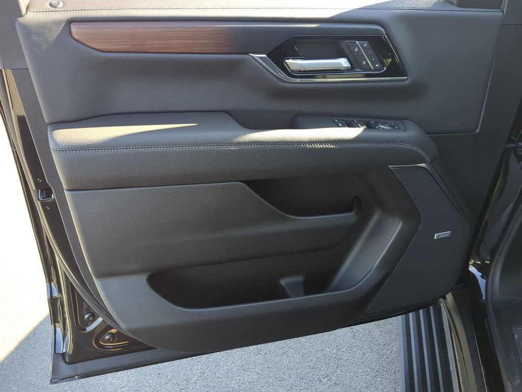 2026 GMC Yukon XL Denali - Photo 22