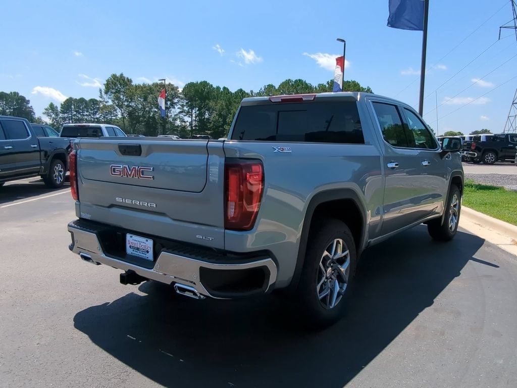 New 2026 GMC Sierra 1500 SLT Truck — photo 3 of 4
