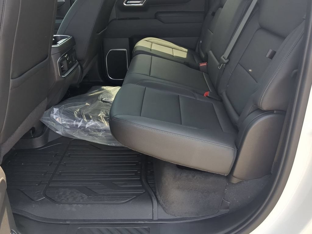 2026 GMC Sierra 1500 SLT - Photo 24