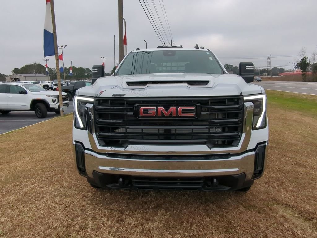 2026 GMC Sierra 3500HD Pro - Photo 8
