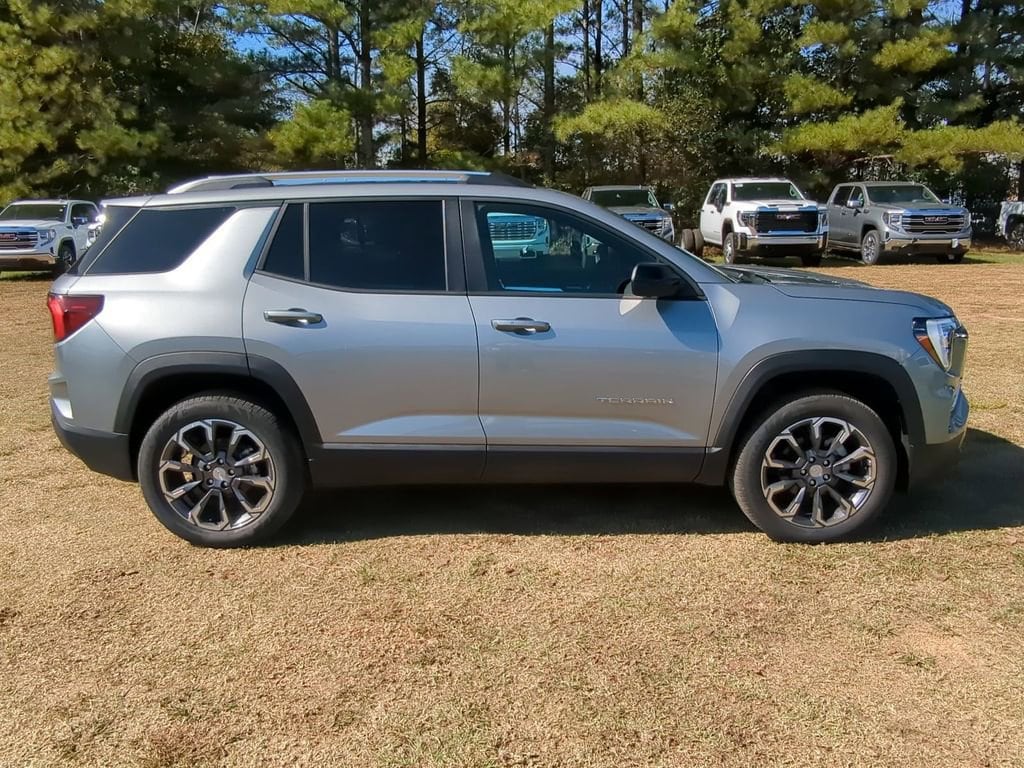 2026 GMC Terrain Elevation - Photo 2