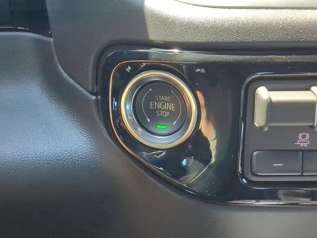 2026 GMC Sierra 1500 SLT - Photo 16