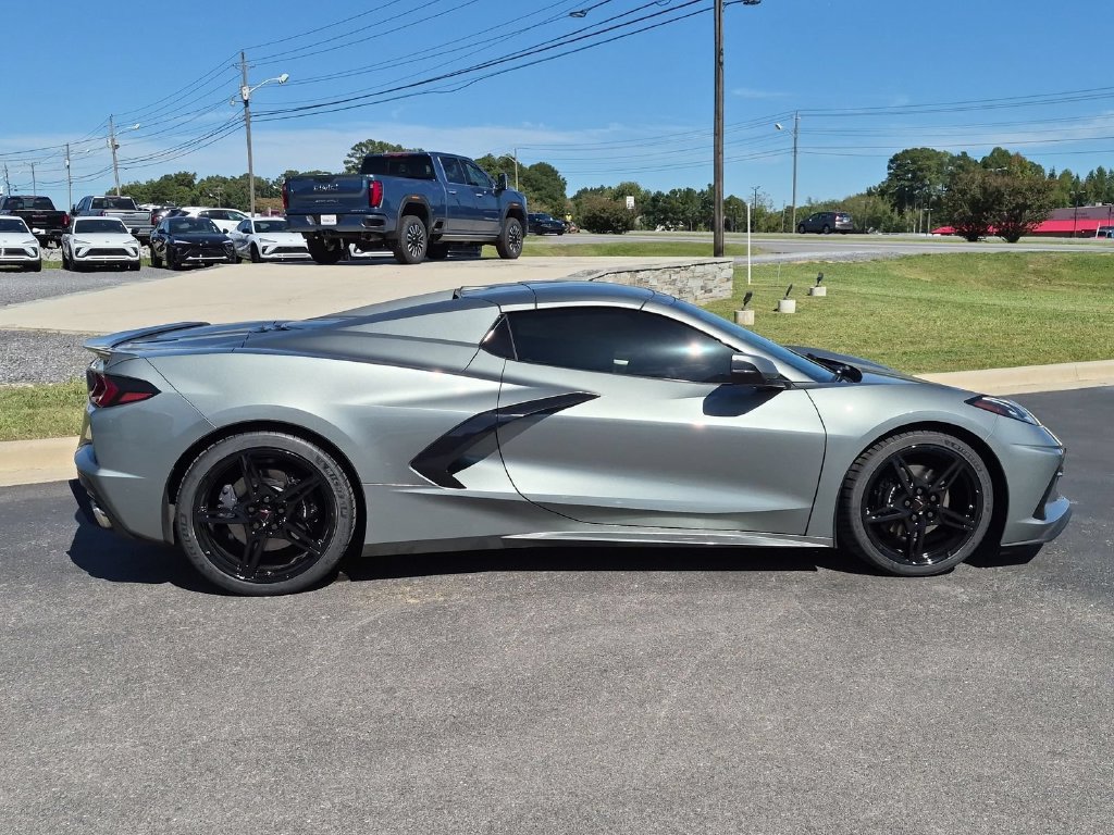 Used 2024 Chevrolet Corvette Stingray 2LT Performance Used 2024 Chevrolet Corvette Stingray 2LT Performance — photo 2 of 4