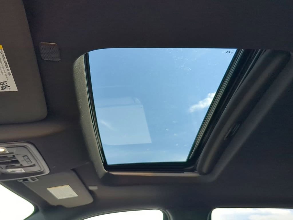 2026 GMC Sierra 1500 Denali - Photo 18