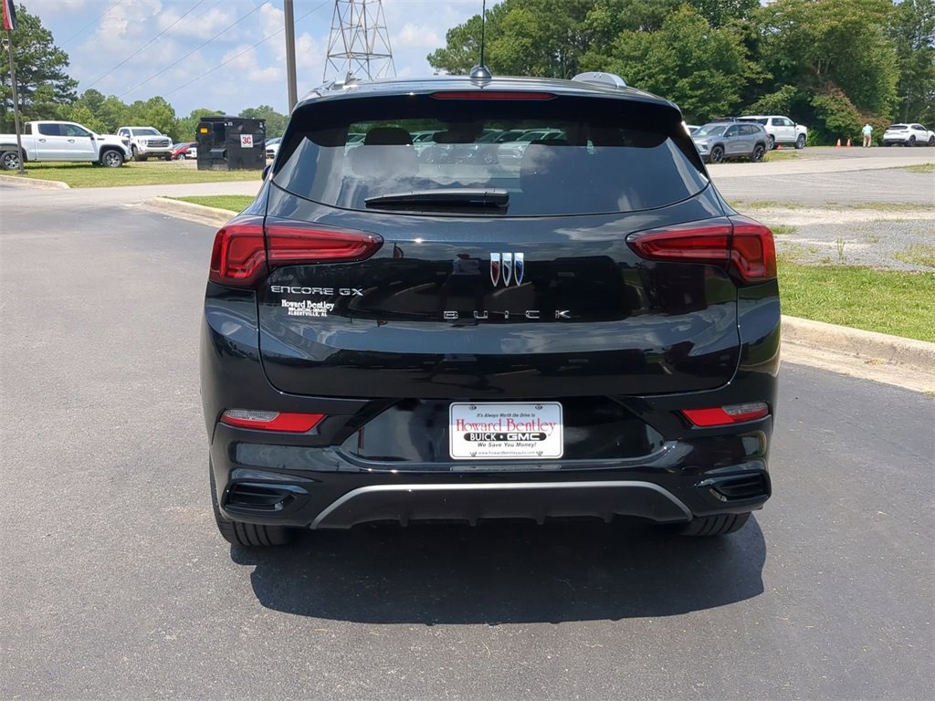 2026 Buick Encore GX Sport Touring photo 4